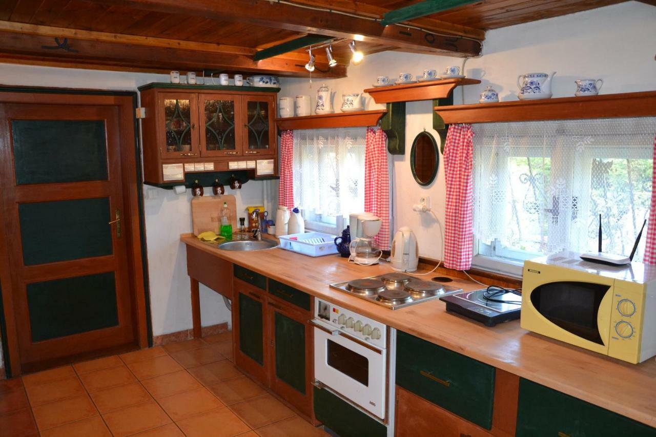 Chalupa Bumbalka Mnisek Exterior foto