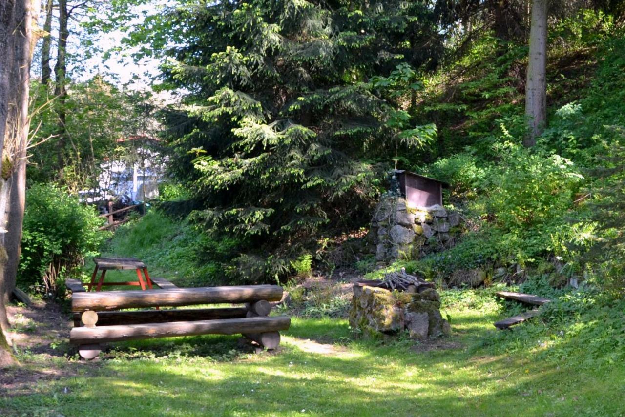 Chalupa Bumbalka Mnisek Exterior foto